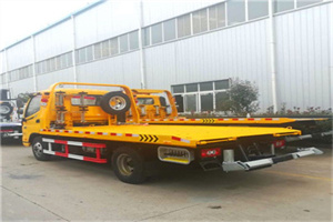 涧西附近拖车救援搭电